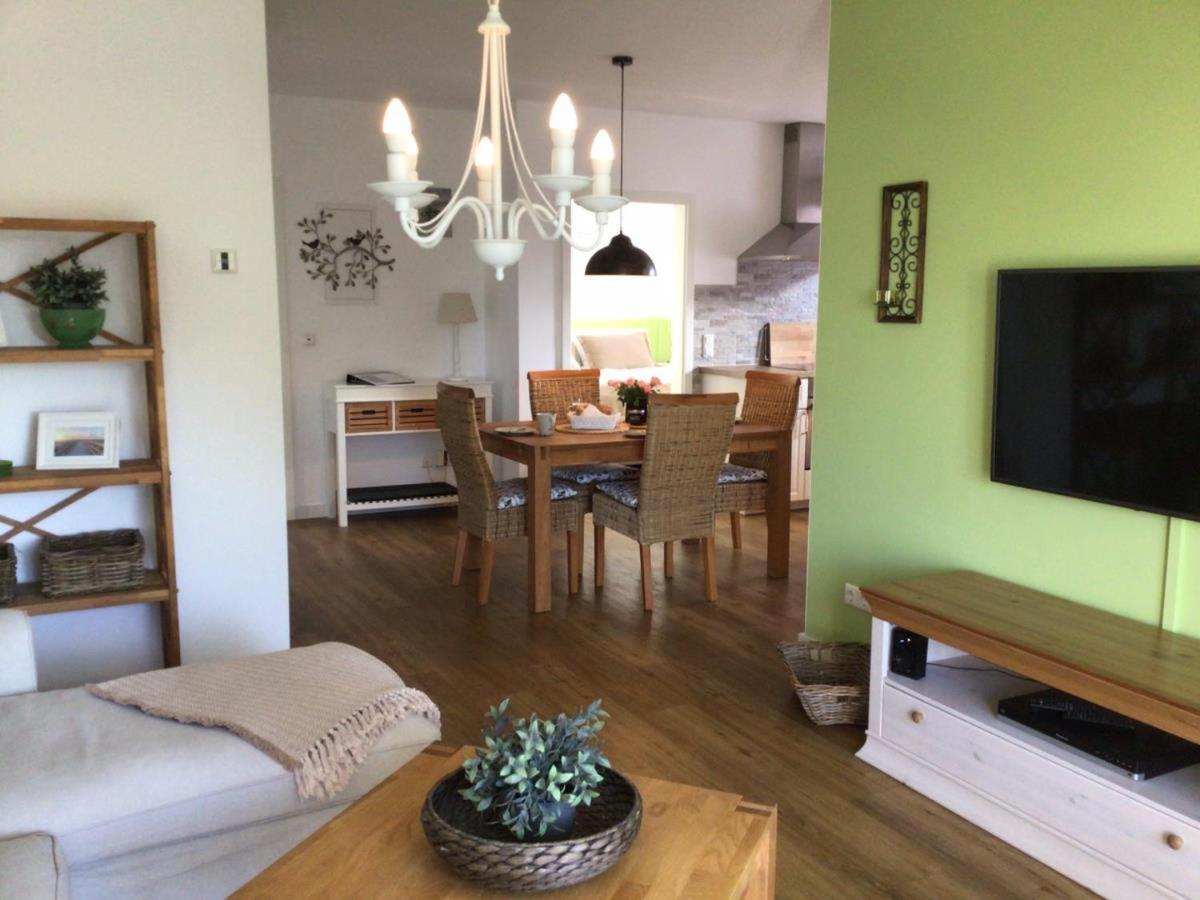 Ferienwohnung Morgensonne 보른 외부 사진